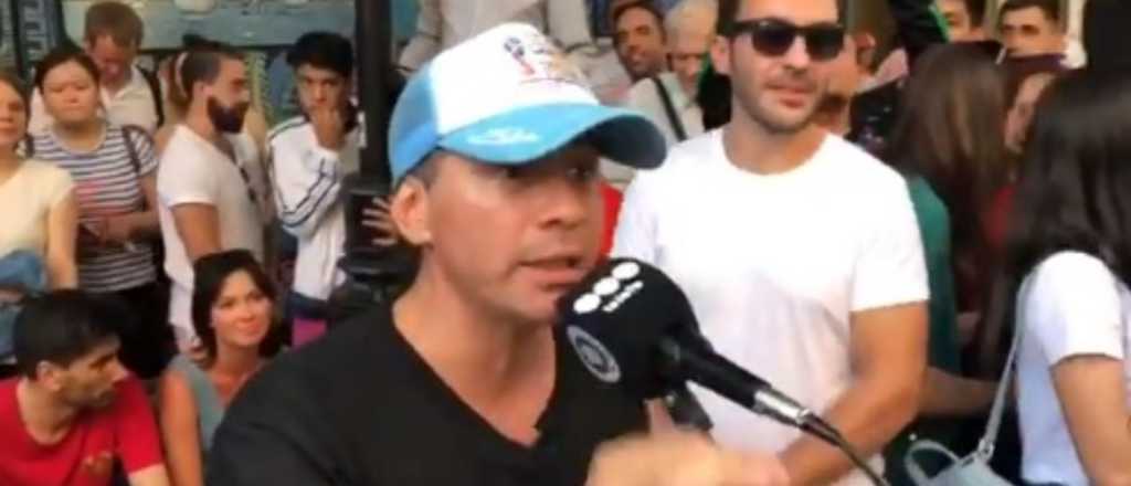 Pablo Lescano hizo cantar y saltar a los hinchas en Moscú