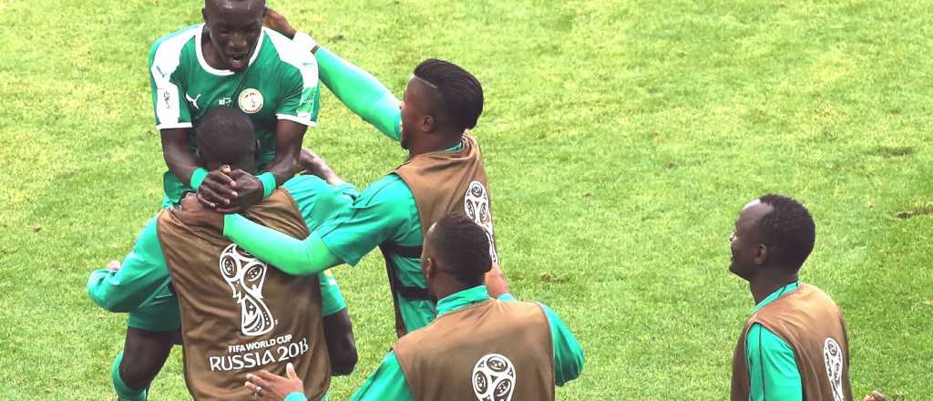 Los jugadores de Senegal y su simpático baile durante la práctica