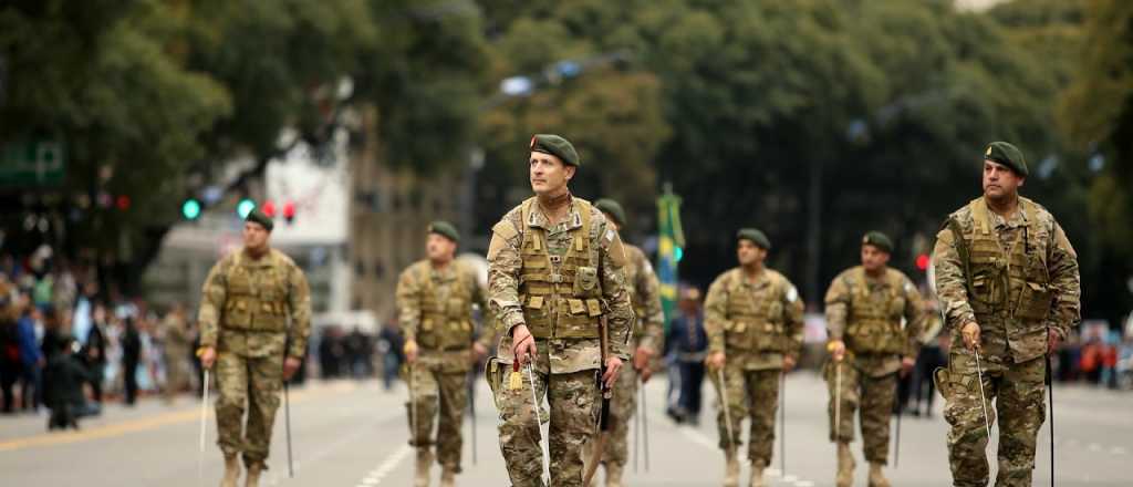 Se oficializ&oacute; el aumento para los militares