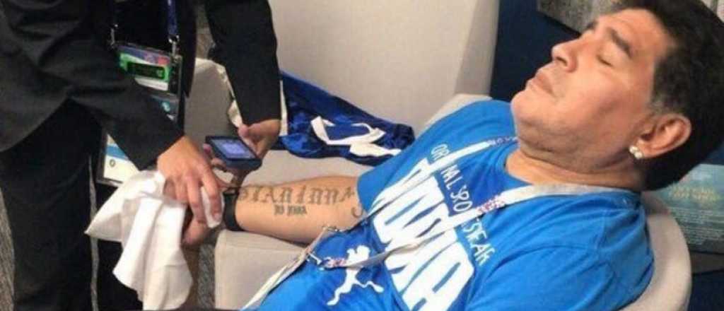 Dur&iacute;sima encuesta sobre la imagen de Maradona