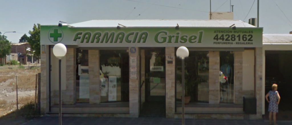 Video: un hombre le enseña a robar a un niño en San Rafael