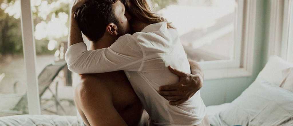 Una mujer casi muere luego de practicarle sexo oral a su pareja