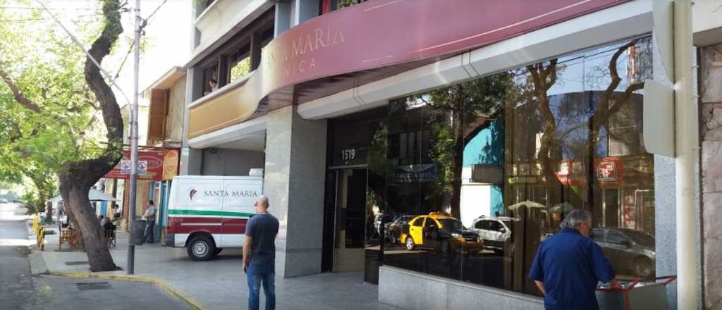 Clínica Santa María: les dijeron que su abuela murió, la "enterraron" y estaba viva