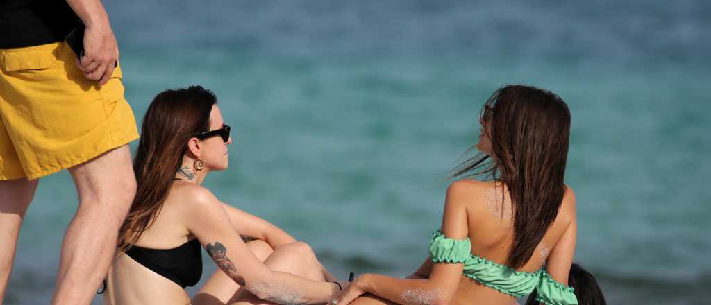 El atrevido (y diminuto) bikini de Emily Ratajkowski