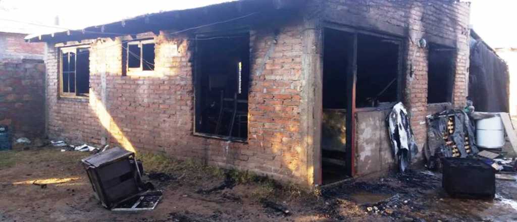 Se incendió una casa en San Martín y las pérdidas fueron totales