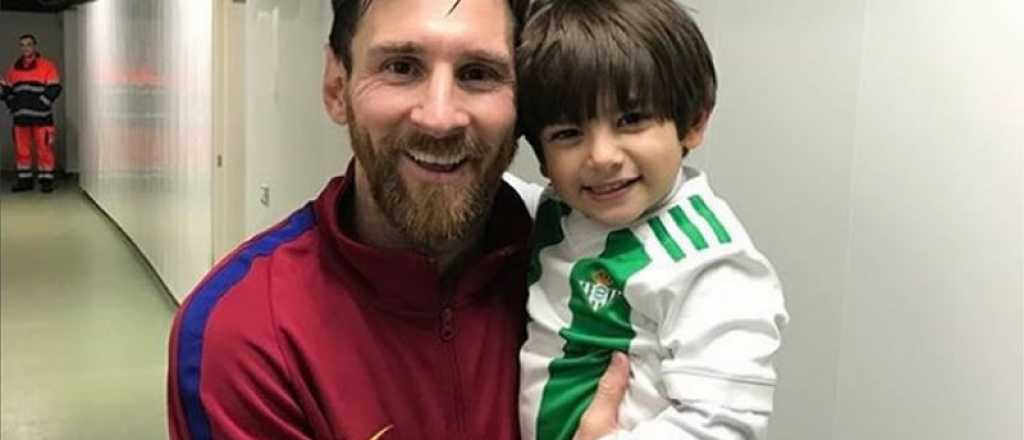 Video: Messi le cumplió el sueño al pequeño hijo de un jugador rival