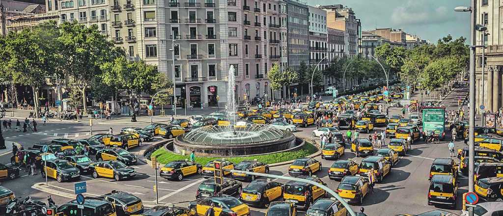 Como en Mendoza, cientos de taxistas protestaron contra Uber en España