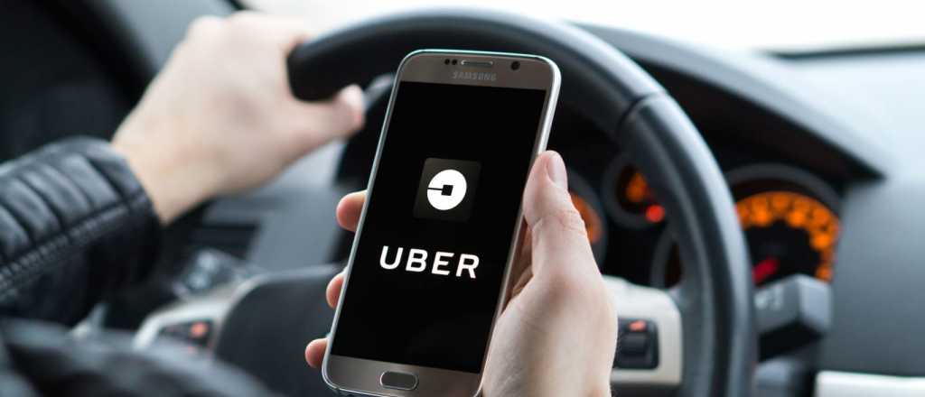 Golpe a Uber: no podrá operar en CABA por dos años