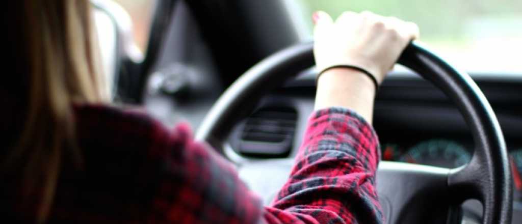 Un test que marca tu personalidad según la forma de sostener el volante
