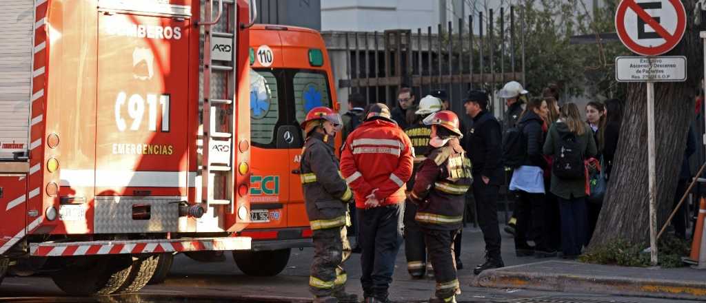 Evacuaron el Instituto Zaldivar por un principio de incendio