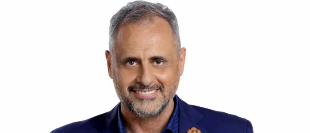 Rial se tatuó una Eva Perón con pañuelo verde