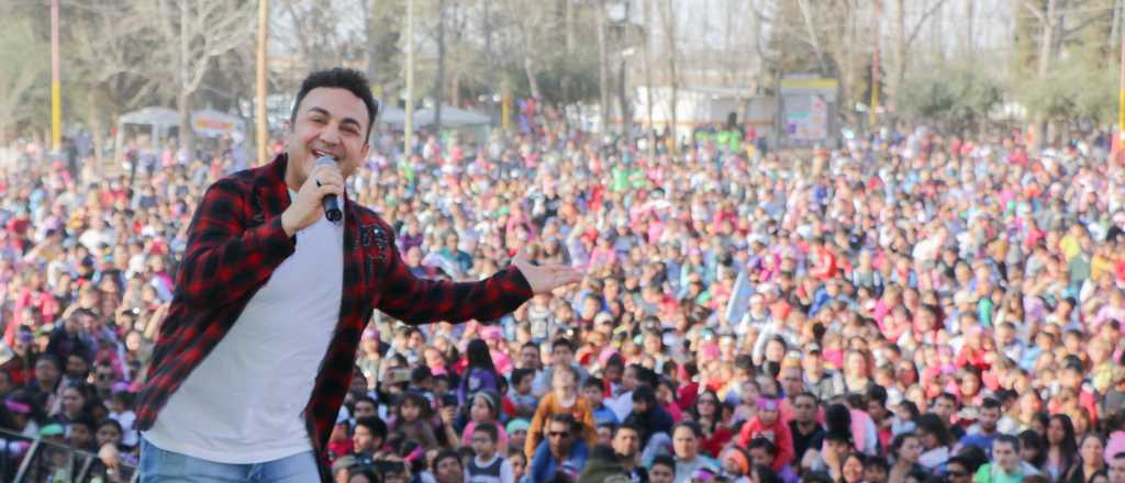 "Topa" puso a los chicos de Luján a bailar por los festejos del Día del Niño