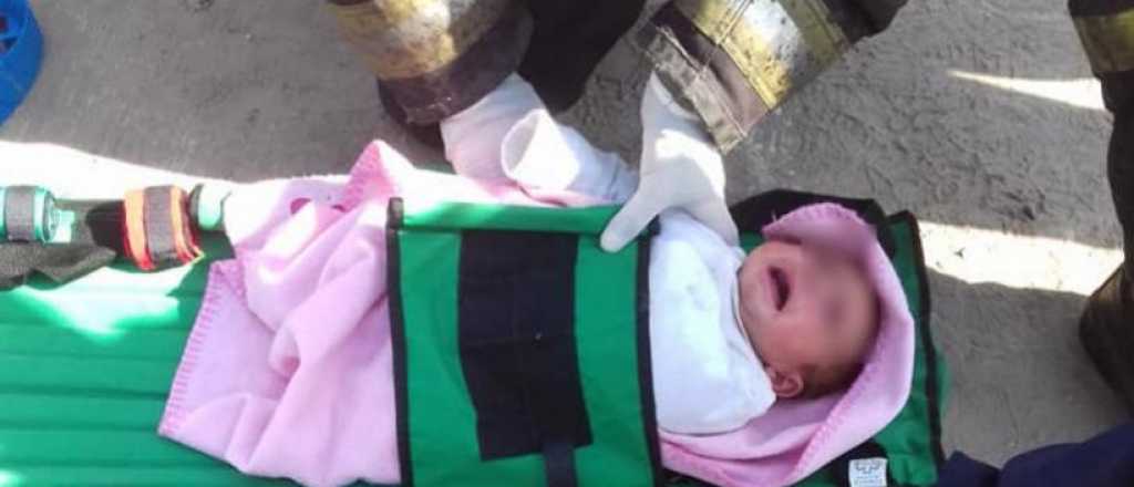 Video: el heroico rescate de una beba que cayó a un desagüe en Tucumán