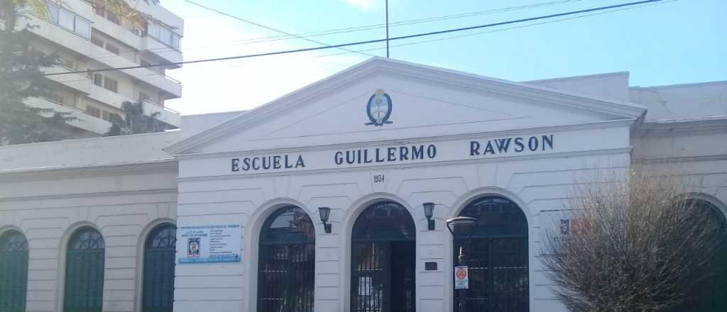 Continúa la suspensión de clases en una escuela de Godoy Cruz