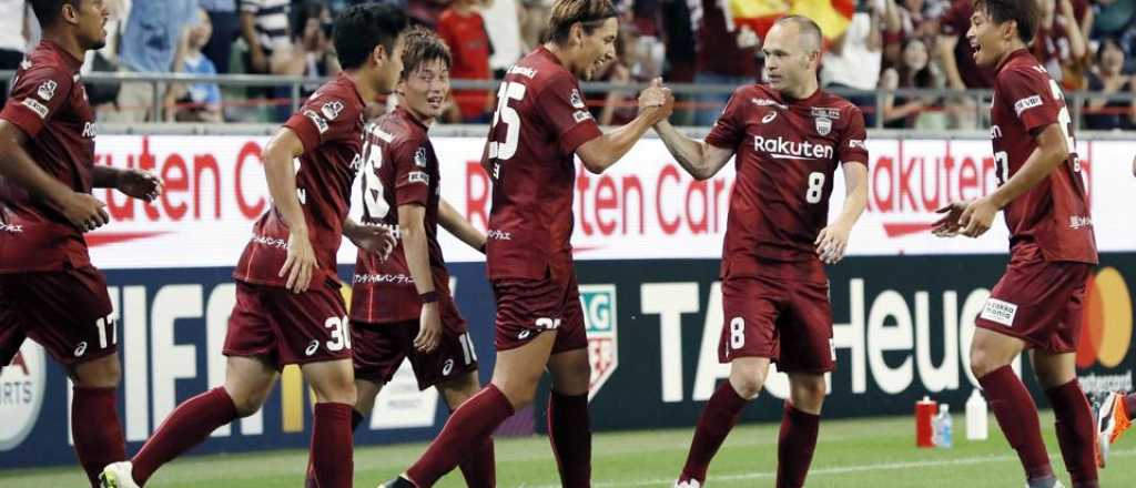Video: el incre&iacute;ble golazo de Iniesta en el f&uacute;tbol japon&eacute;s