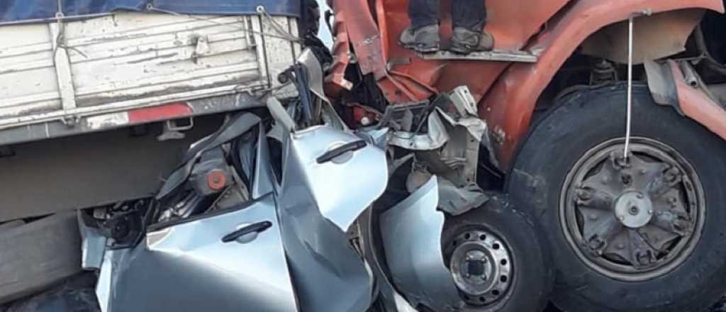 Ordenaron la captura de un camionero argentino por un choque fatal
