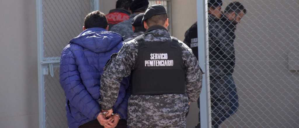 Seis guardias condenados a 10 a&ntilde;os por torturar presos en San Felipe