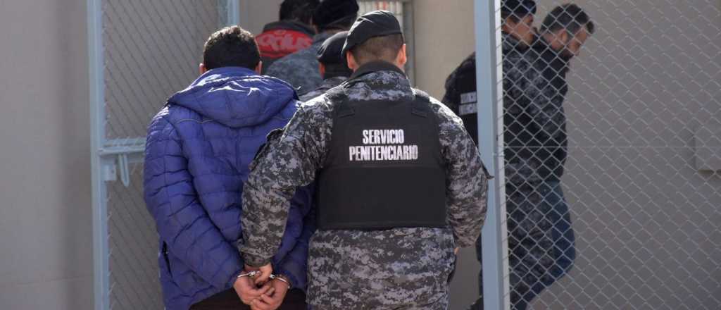 Seis guardias condenados a 10 años por torturar presos en San Felipe