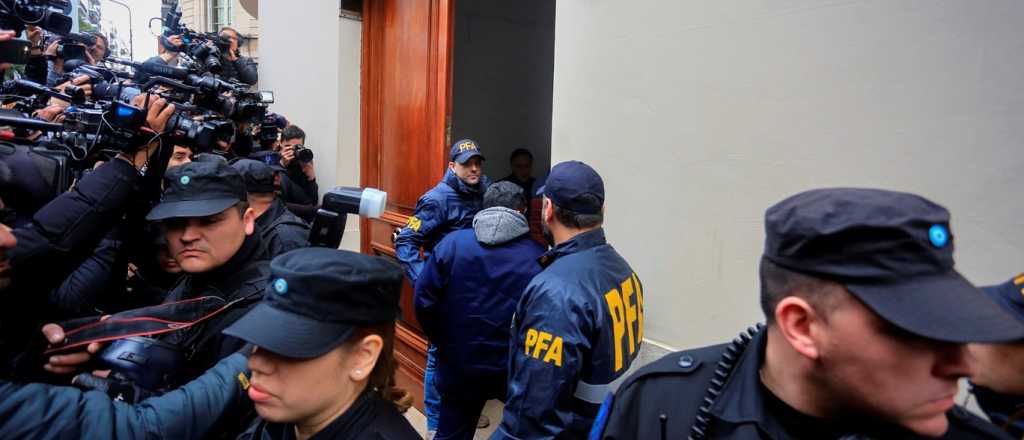 El jefe de la Federal aseguró que no dejaron tóxicos en el departamento de CFK