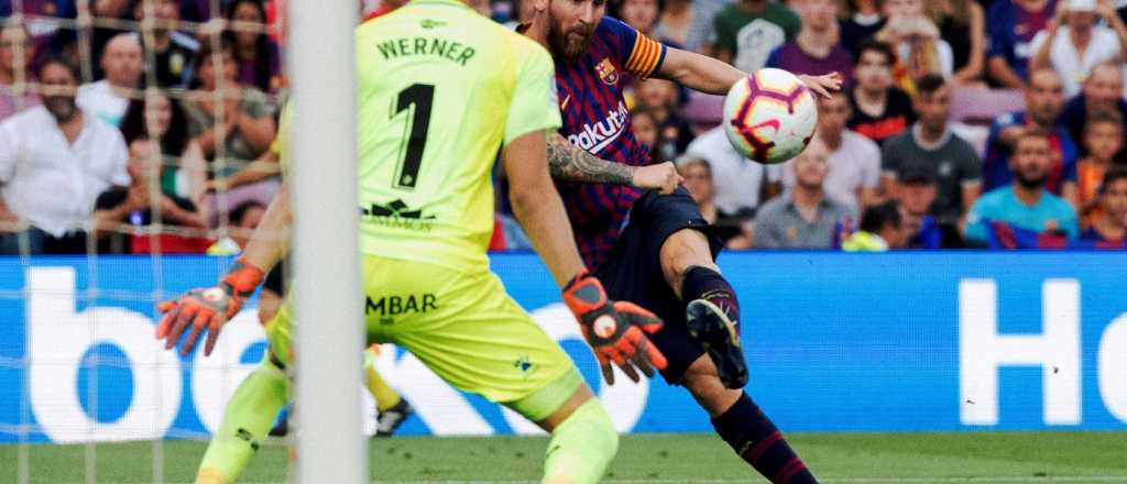 Huesca madrugó al Barcelona, pero Messi hizo dos y su equipo metió ocho