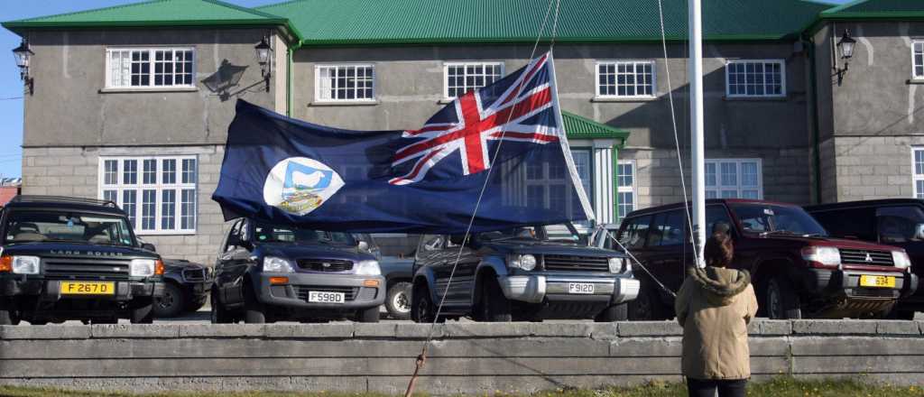 Piden un muro en Malvinas "para mantener a Argentina fuera"