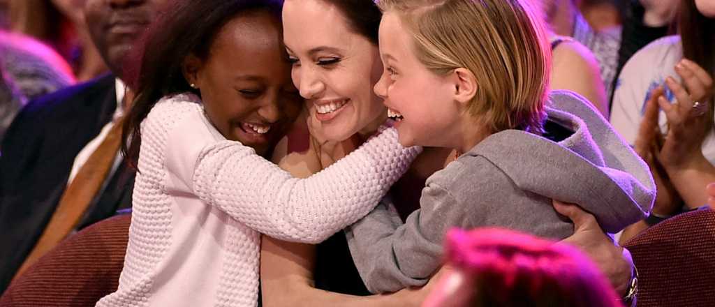 Reapareció Angelina Jolie para recibir un Kids Choice Award y conmovió a todos