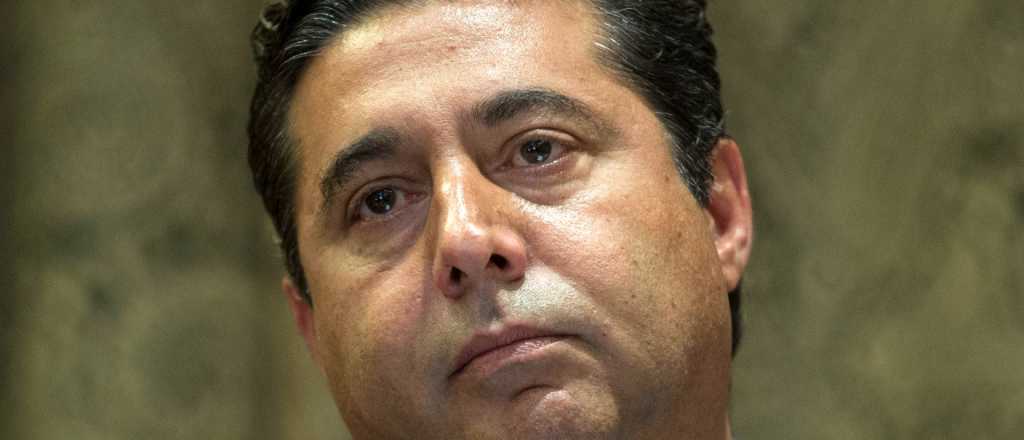 Angelici renunci&oacute; a su cargo en una asociaci&oacute;n de la FIFA 