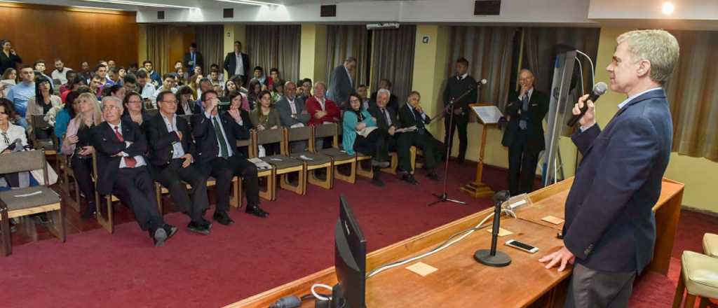Más de 200 Empresarios participaron de la Jornada de Comercio Exterior en Mendoza