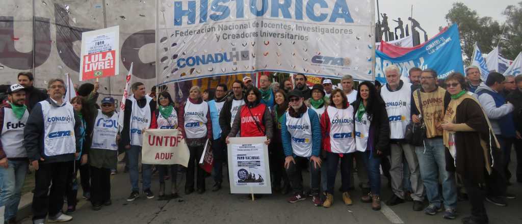 Conflicto universitario: en Mendoza continuará el paro