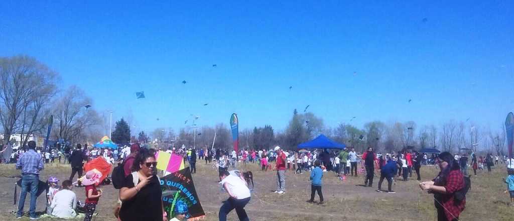 Más de 2.000 niños disfrutaron de la barrileteada de Tunuyán