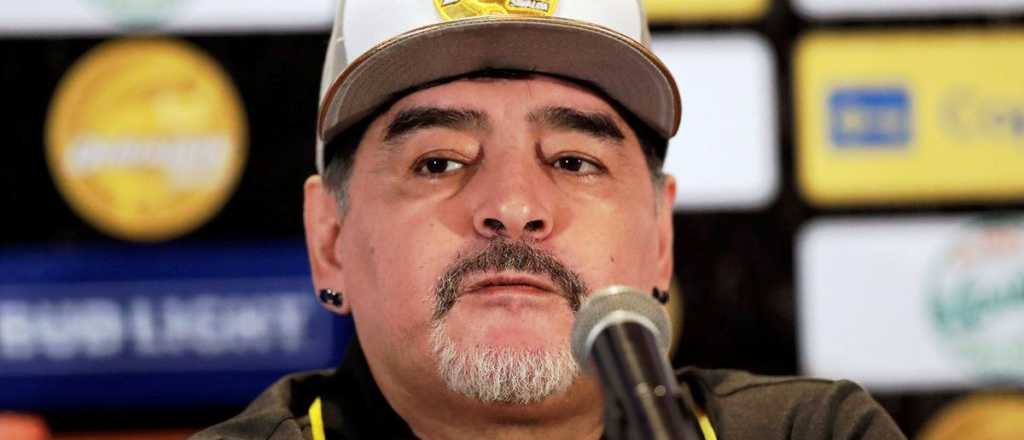 Internaron de urgencia a Diego Maradona