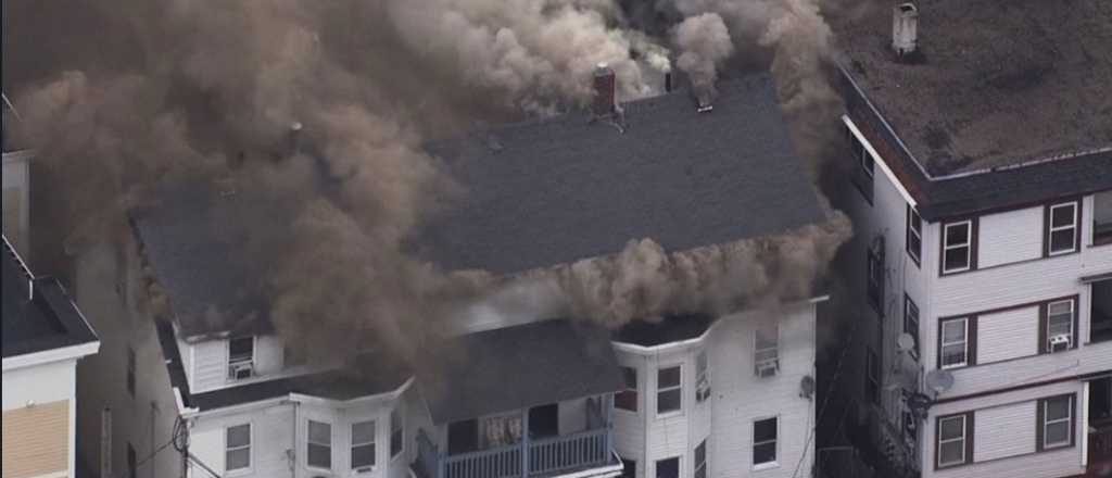 Explotaron más de 39 edificios en una zona residencial en Massachusetts