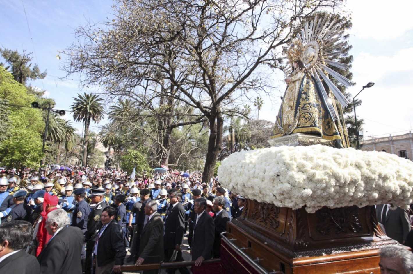 5b9d885a6e8ec_1420_!