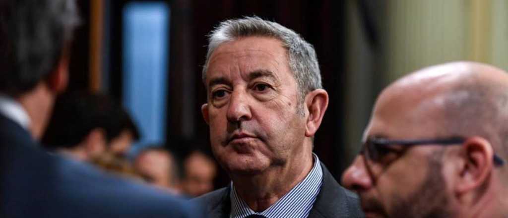 Cobos pidi&oacute; incluir cr&eacute;ditos UVA en la ley de solidaridad social 