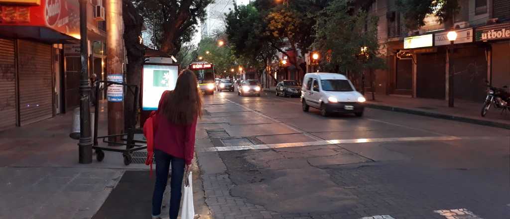 Micros, comercio y bancos: cómo funciona Mendoza durante el paro