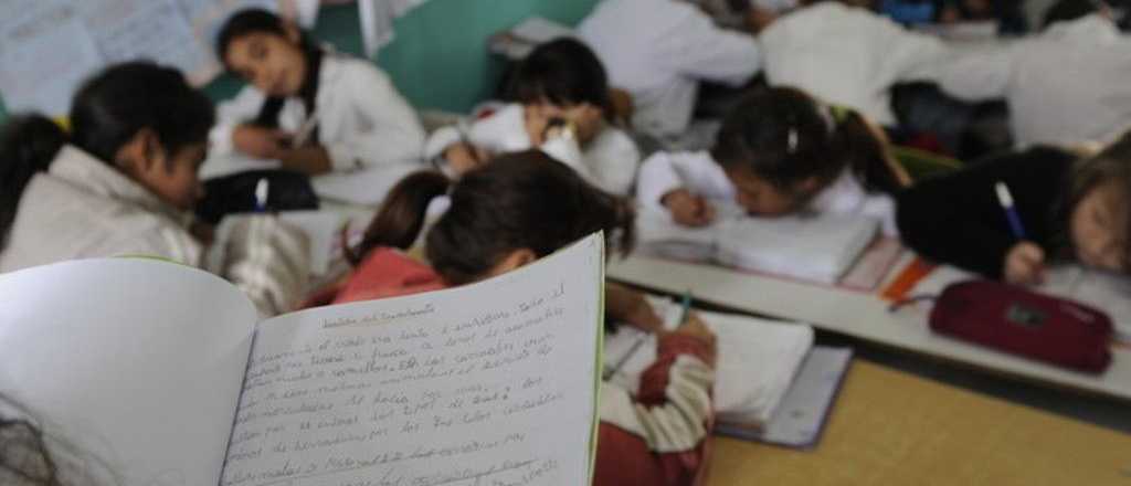 Docentes reclaman que el gobierno convoque a paritaria nacional