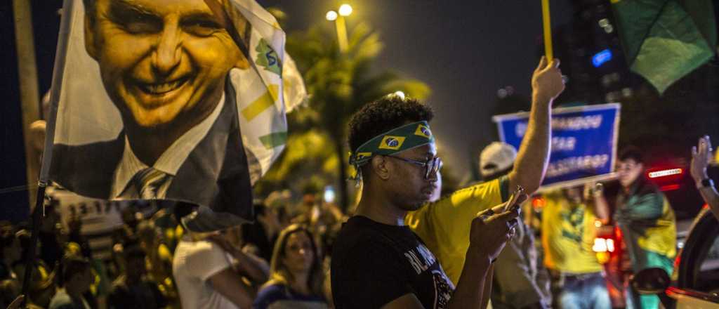 Ventaja abrumadora de Bolsonaro en Brasil