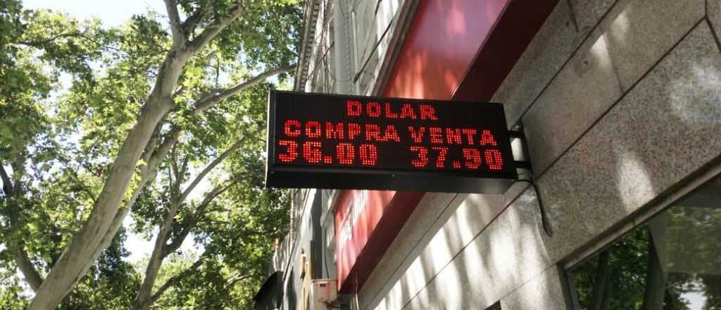 Dólar hoy: la divisa sube a $37,90 en Mendoza