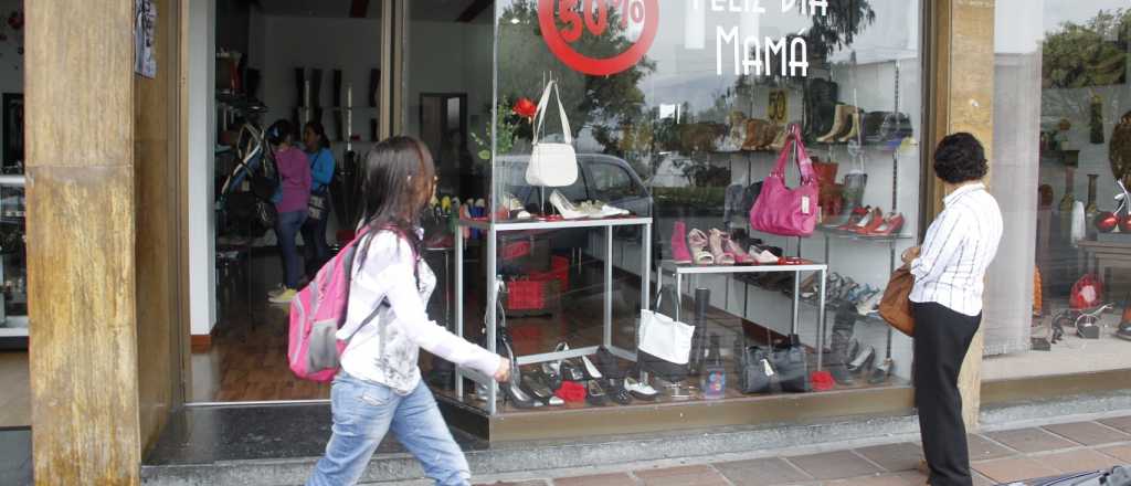 Día de la Madre austero: las ventas cayeron por cuarto año seguido