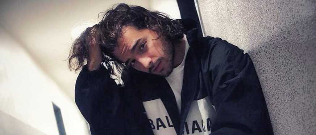 El radical cambio de look de Maluma: rubio y pelo largo