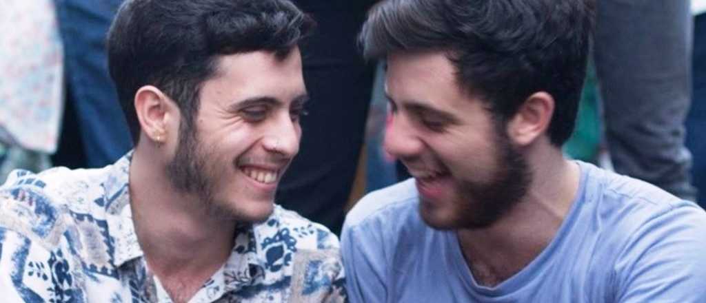 Echaron a las pi&ntilde;as a una pareja gay de una pizzer&iacute;a