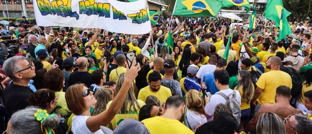 Elecciones Brasil: dos muertos por infartos y 17 detenidos