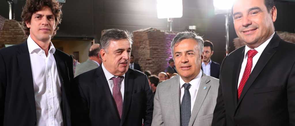 Macri y Cornejo homenajearon a Raúl Alfonsín