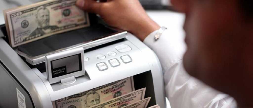 Dólar hoy: cotiza a $43,90 en el Banco Nación 