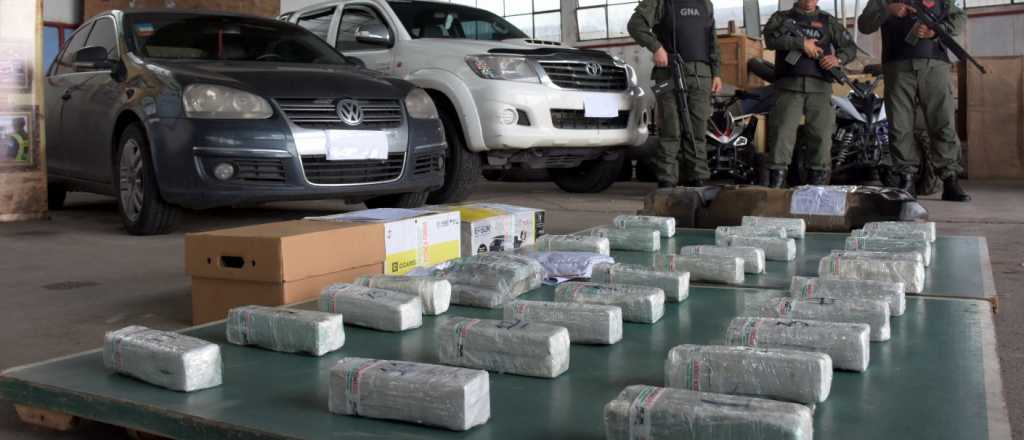 Detuvieron a 10 mendocinos integrantes de una banda narco