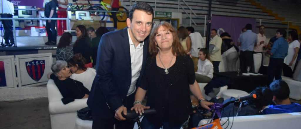 Bonos de fin de a&ntilde;o: los intendentes "generosos" con sus empleados 