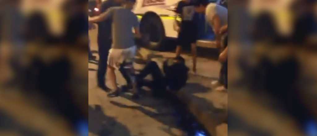 Video: casi linchan a ladrón que hirió a un pasajero y al chofer del micro