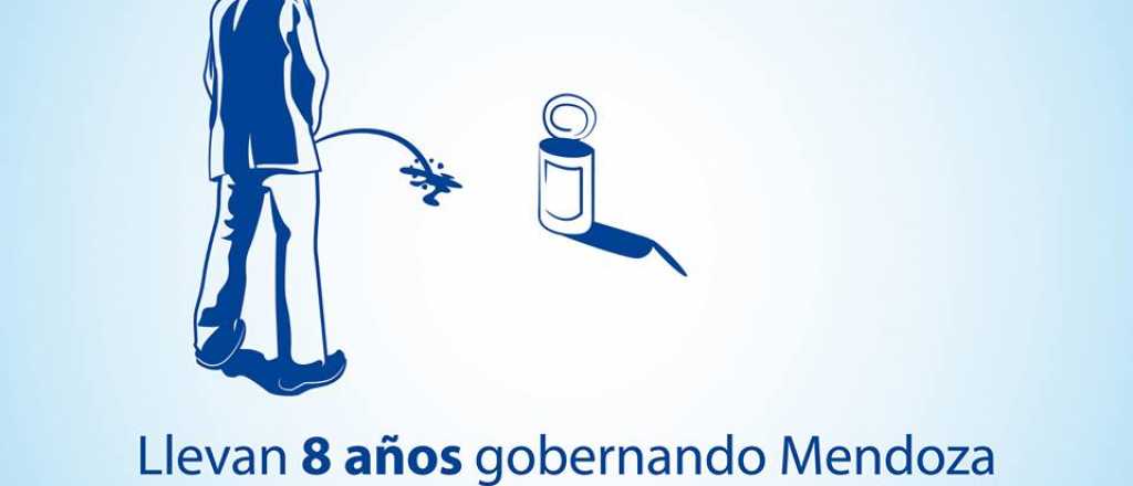 �Meando fuera del tarro�, la curiosa campa&ntilde;a de un candidato menduco