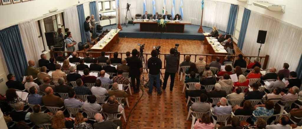 Más intendentes advierten la falta del viceintendente en Mendoza