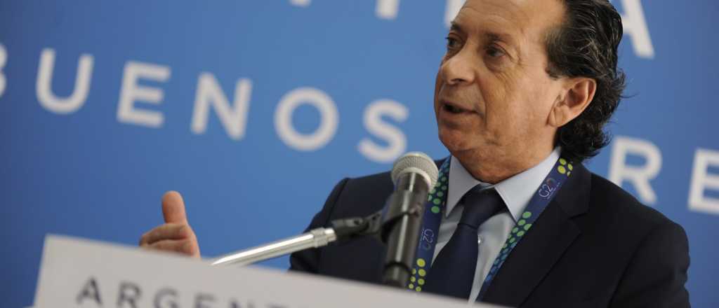 Para un exministro, invertir en el país "es como poner un bar con un exalcohólico"